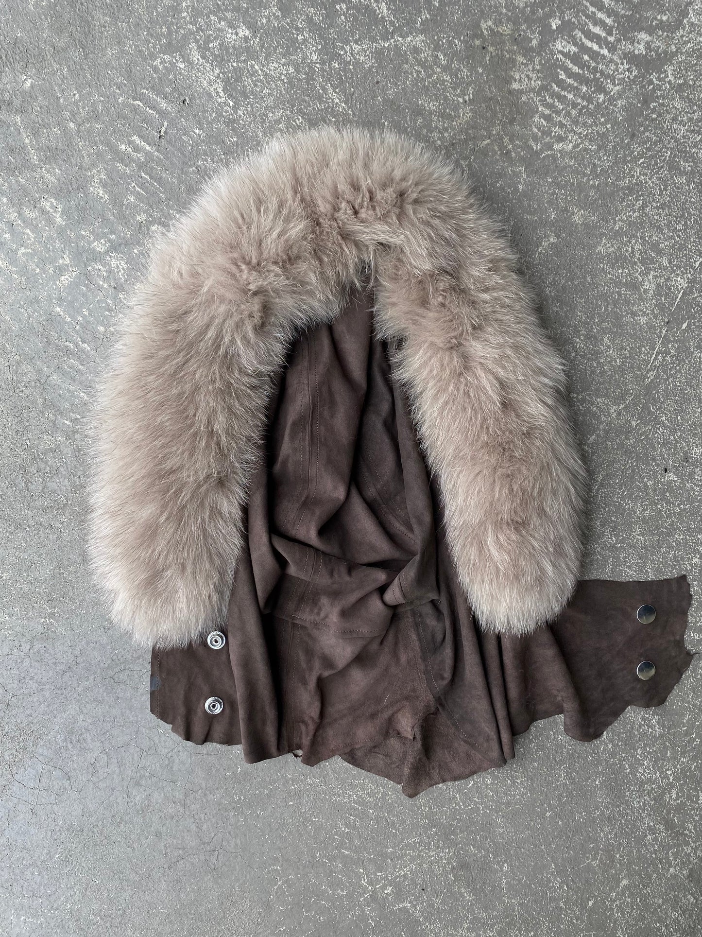 LEATHER AND FUR HOOD 03