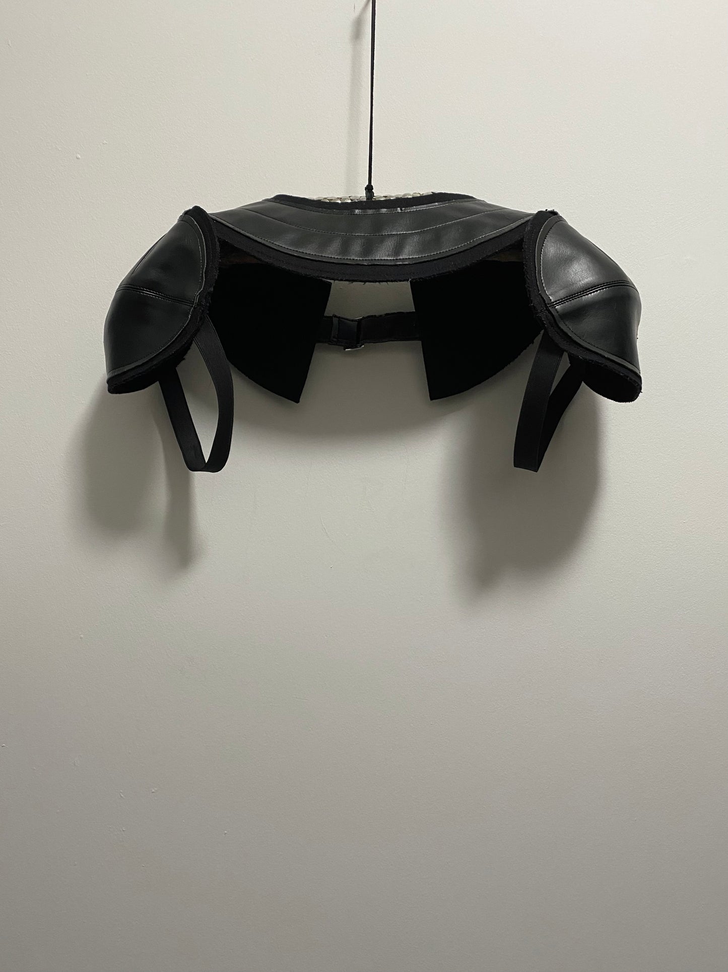 COMME DES GARÇONS SHOULDER PADS