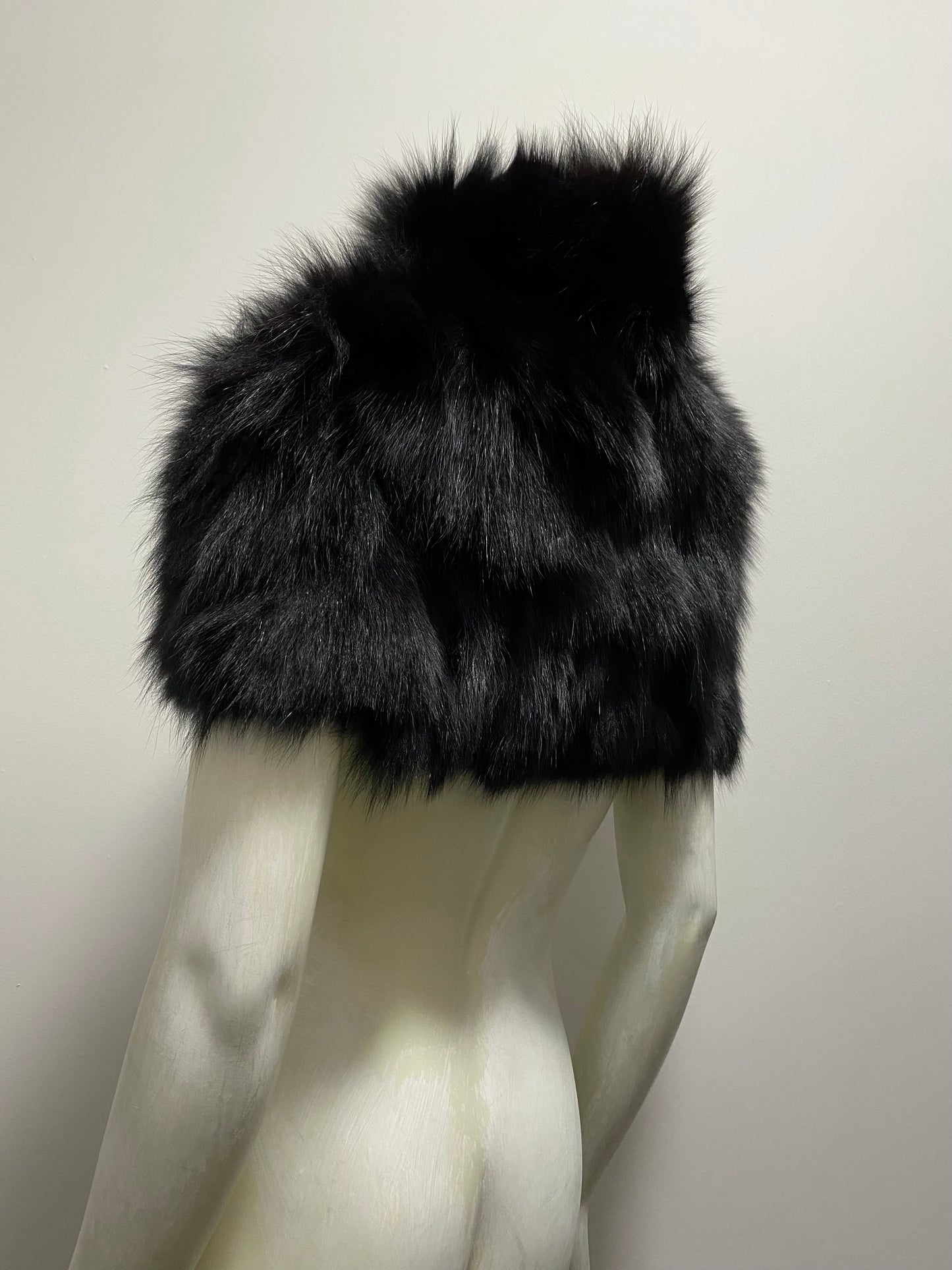 PLEIN SUD CROPPED FUR SHRUG