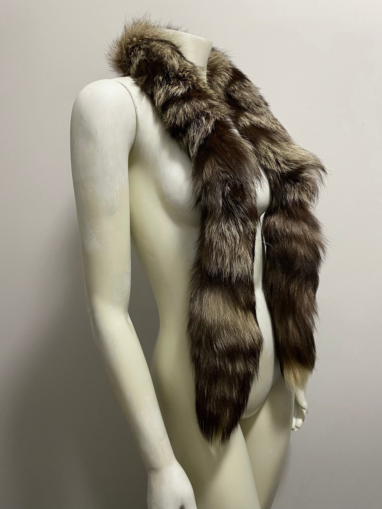 SILVER FOX TAIL SCARF