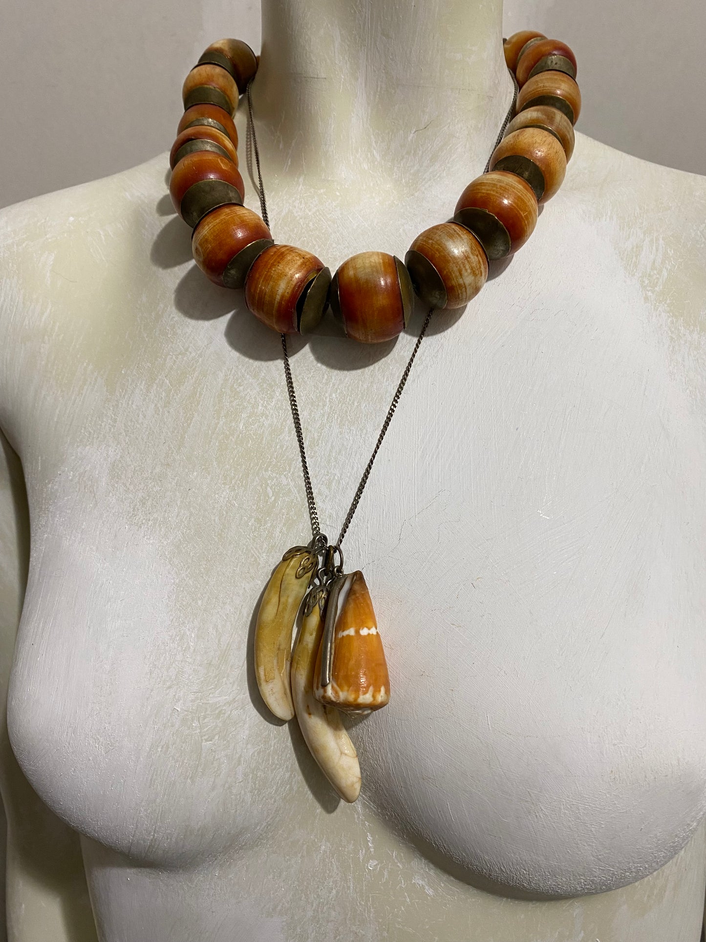 METAL AND BONE NECKLACE