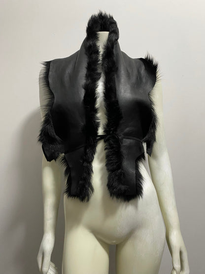 BLACK LAMB WRAP STOLE