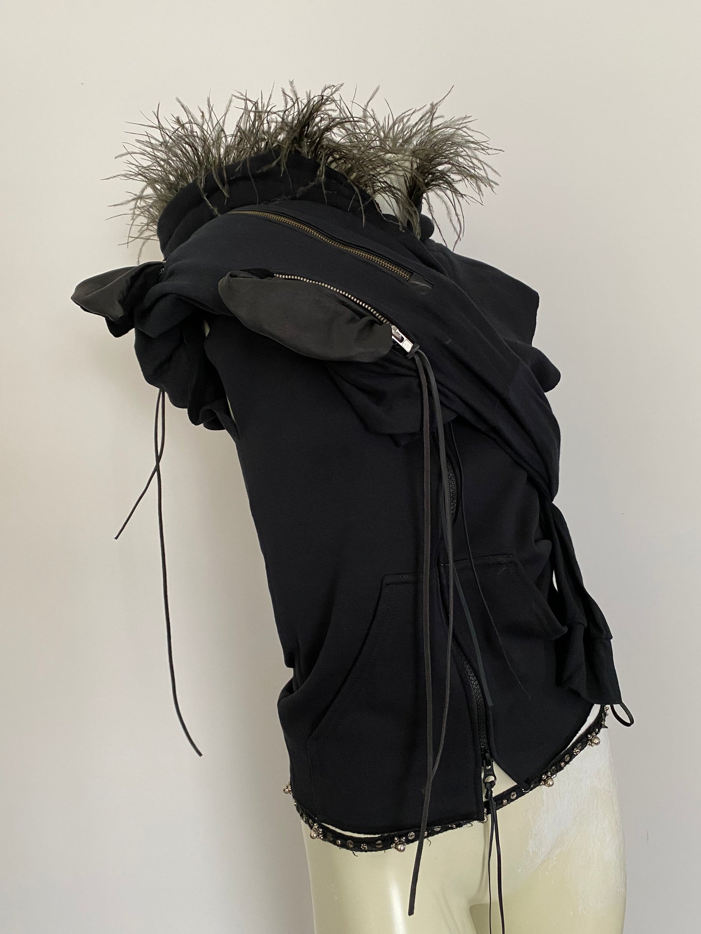 CONVERTIBLE MULTI-ZIP SHIRT BAG