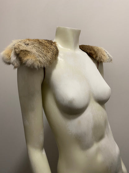 FUR SHOULDER PADS