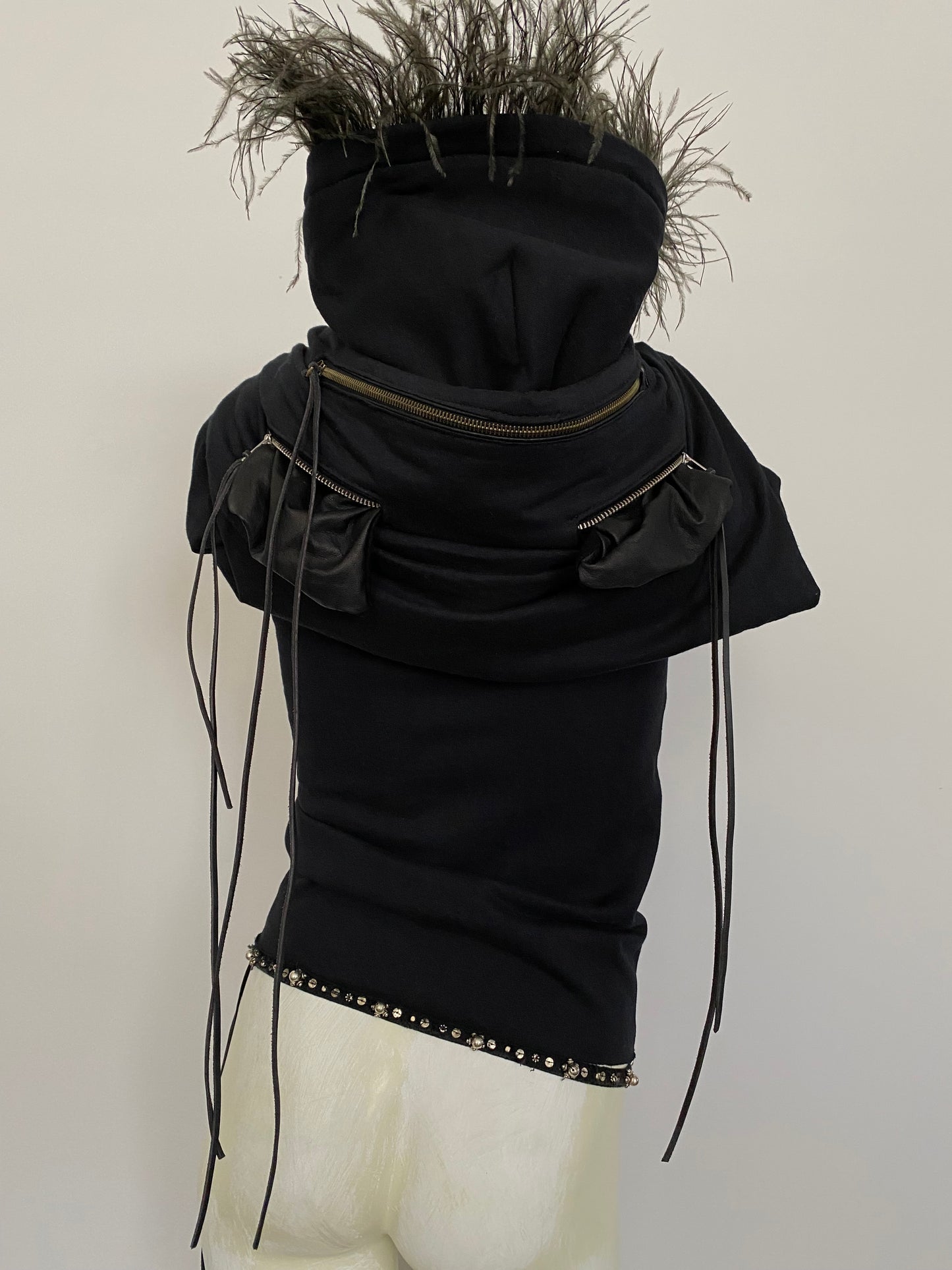 CONVERTIBLE MULTI-ZIP SHIRT BAG