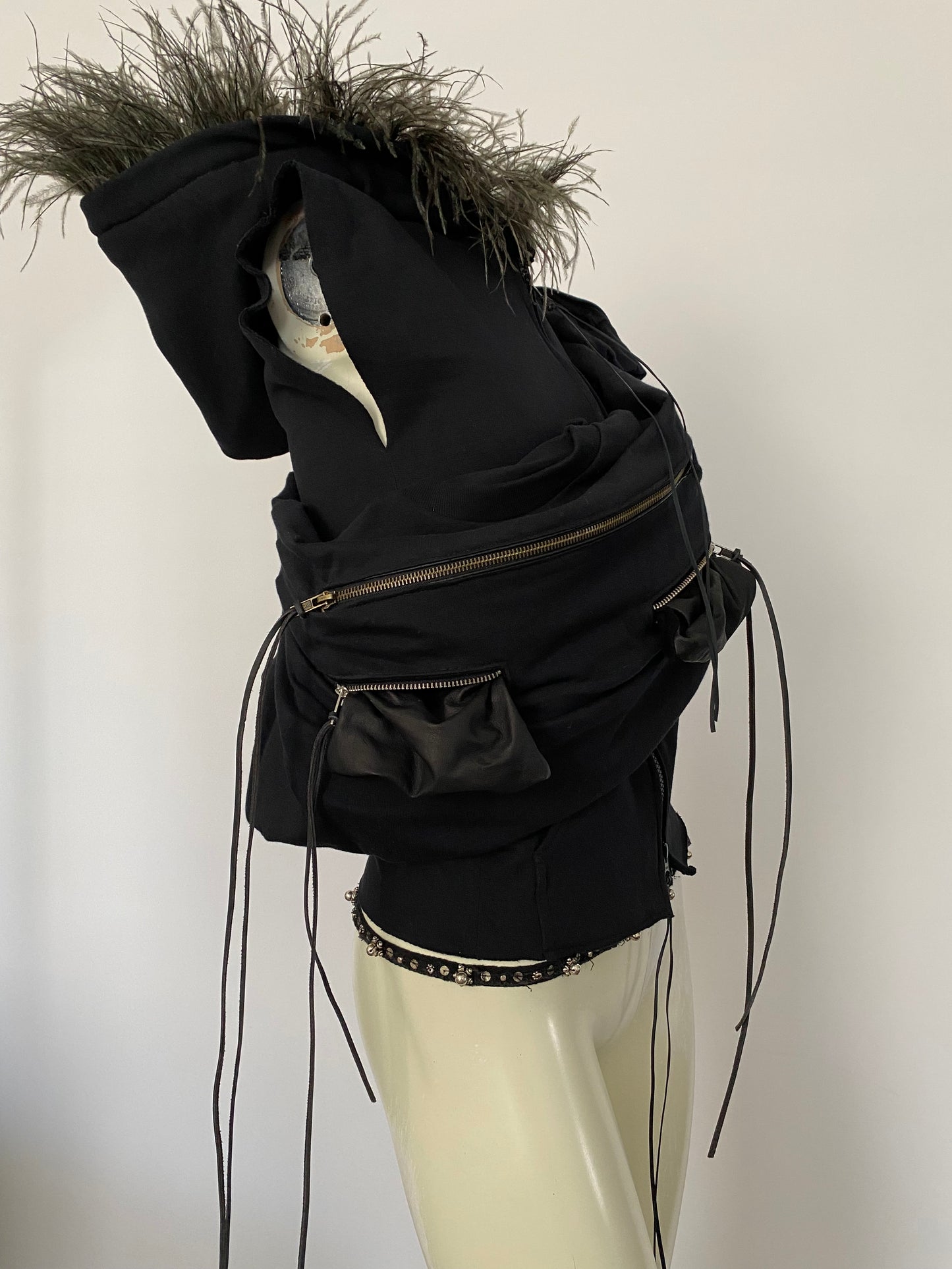 CONVERTIBLE MULTI-ZIP SHIRT BAG