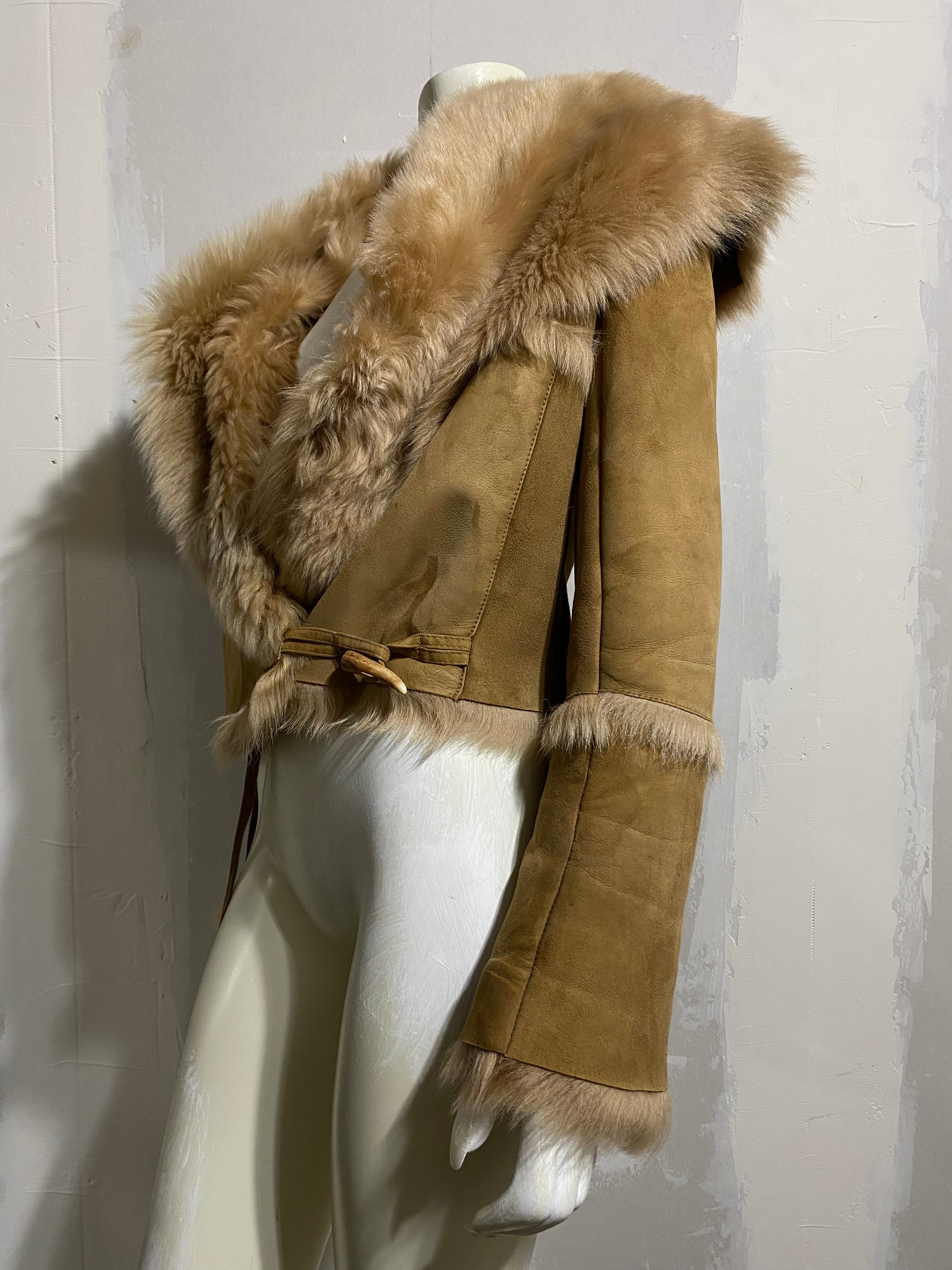 CROPPED SHEARLING JACKET
