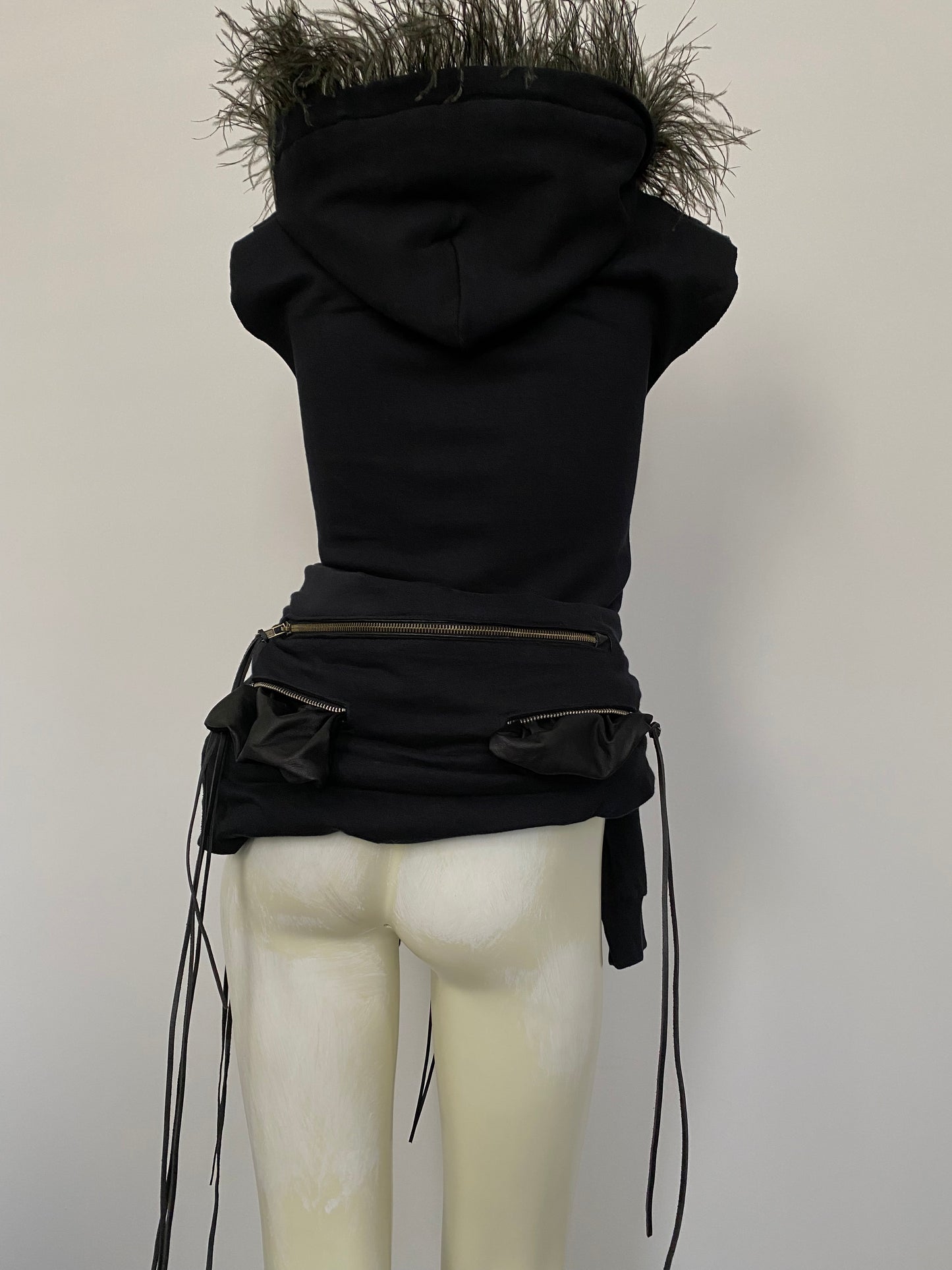 CONVERTIBLE MULTI-ZIP SHIRT BAG