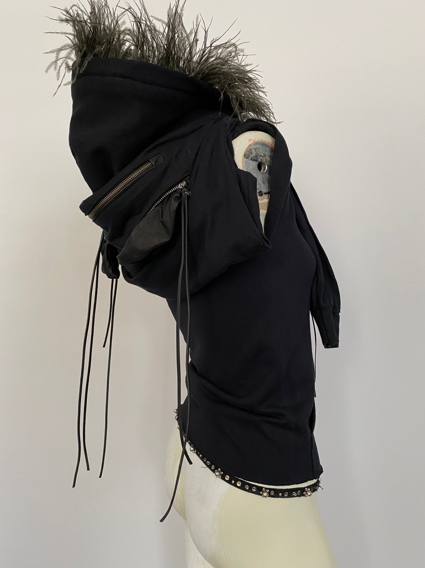 CONVERTIBLE MULTI-ZIP SHIRT BAG