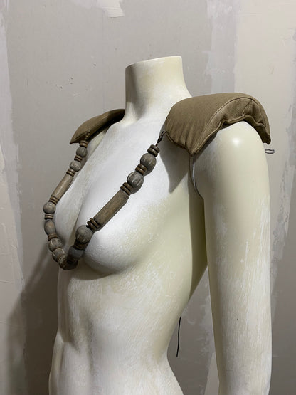 LEATHER SHOULDER PADS