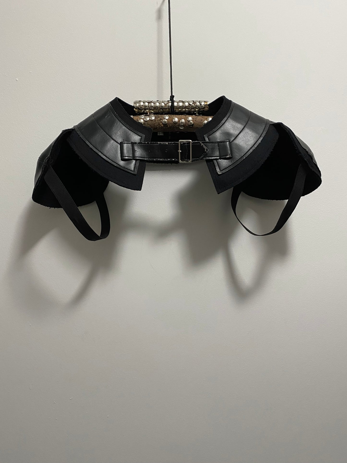 COMME DES GARÇONS SHOULDER PADS