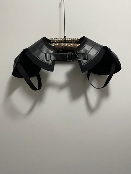 COMME DES GARÇONS SHOULDER PADS