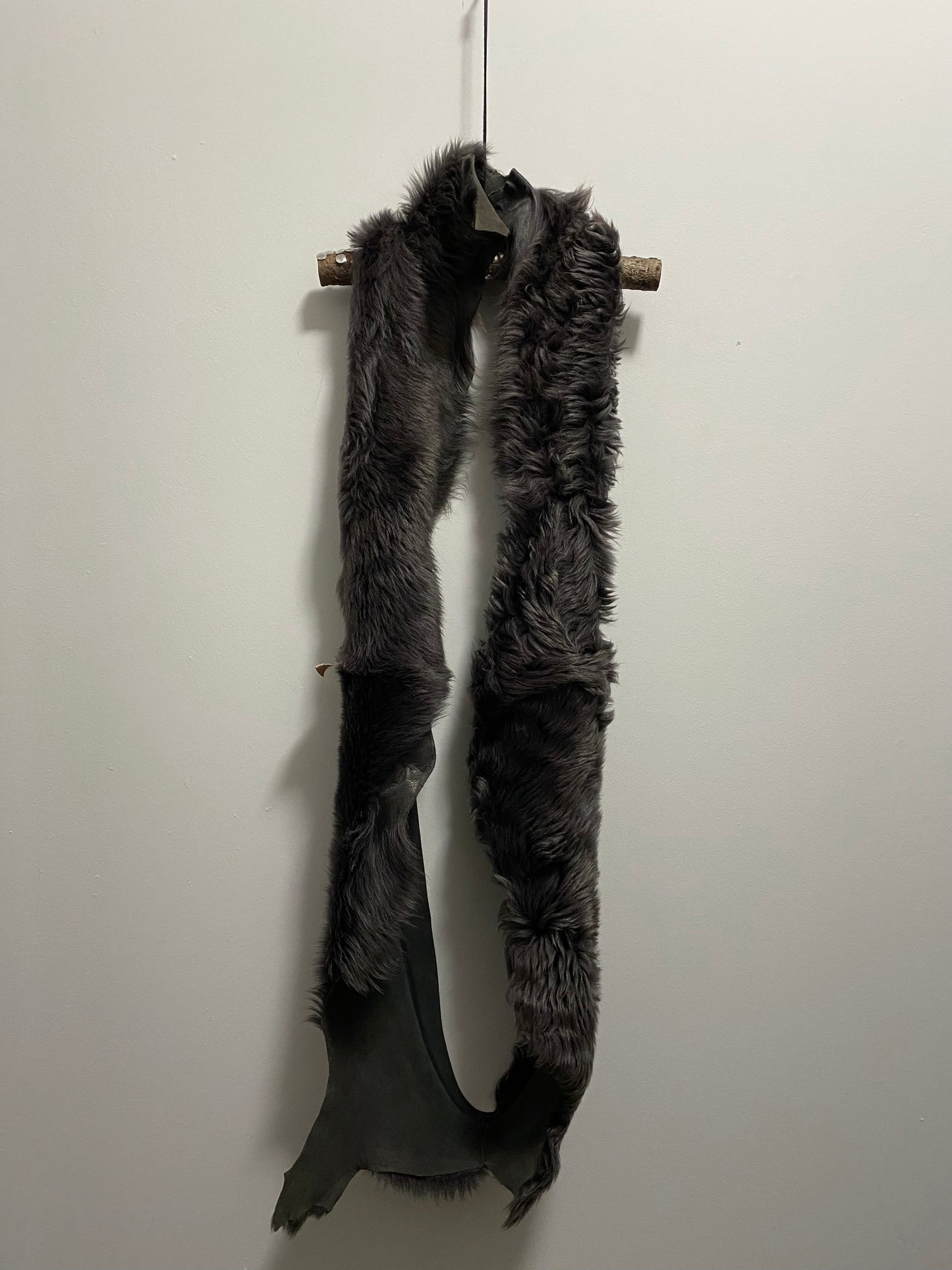 GREY SHEEPSKIN TUBE SCARF
