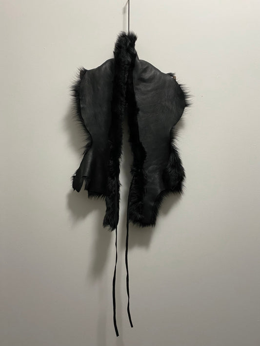 BLACK LAMB WRAP STOLE