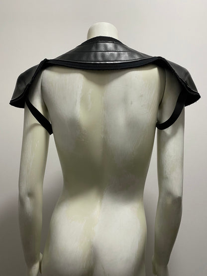 COMME DES GARÇONS SHOULDER PADS