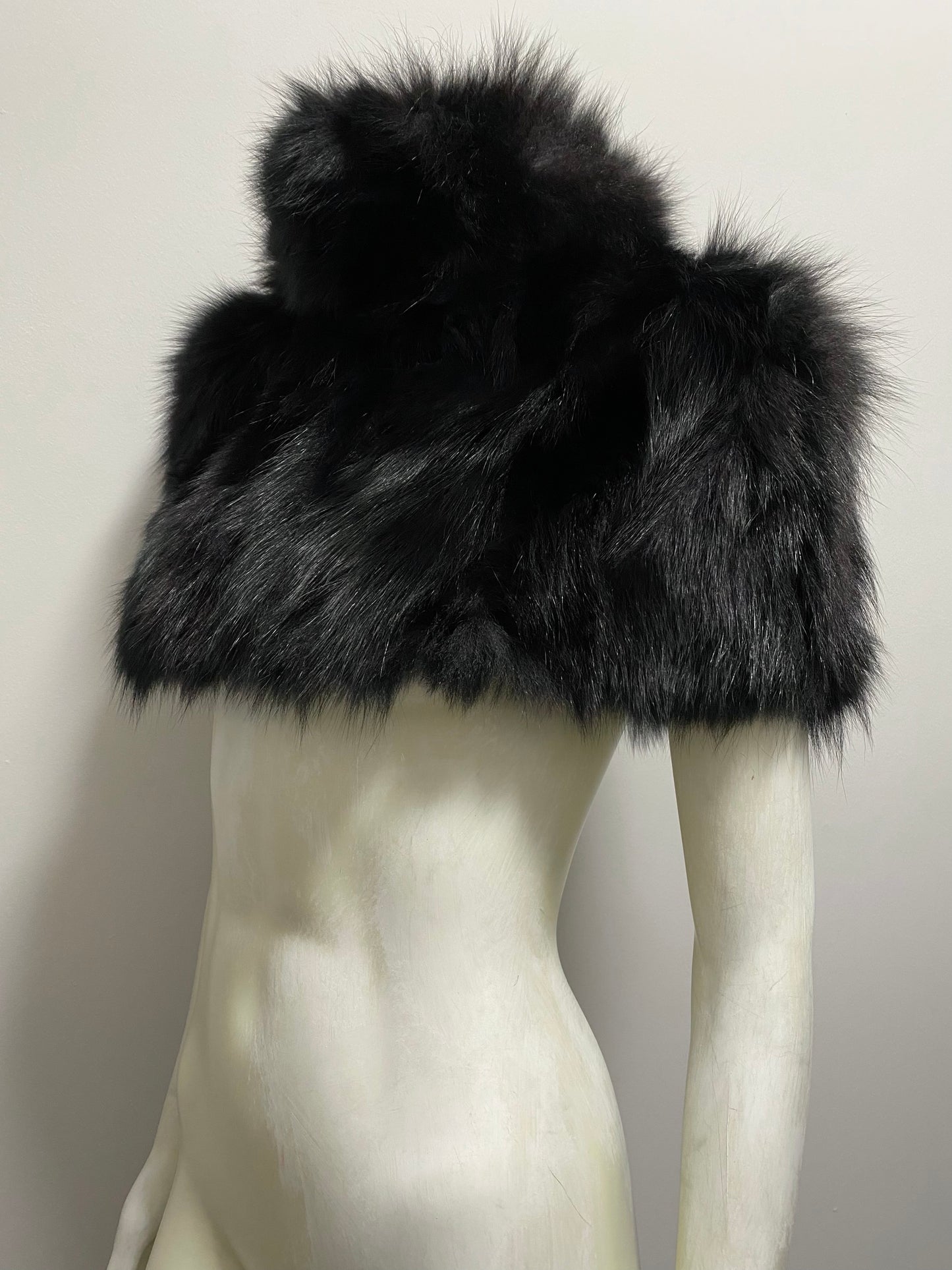 PLEIN SUD CROPPED FUR SHRUG