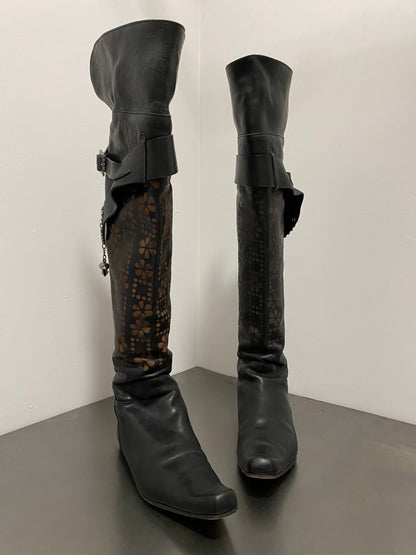 MARITHÉ + FRANÇOIS GIRBAUD BELTED LEATHER BOOTS