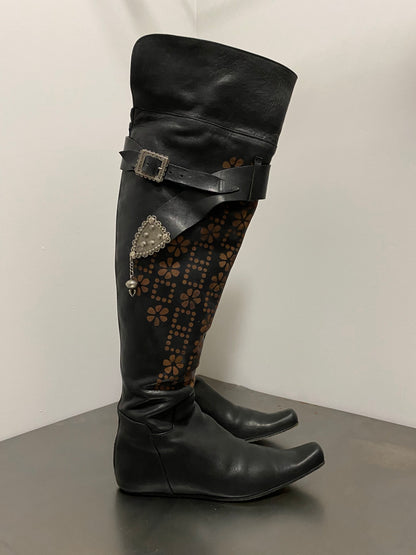 MARITHÉ + FRANÇOIS GIRBAUD BELTED LEATHER BOOTS