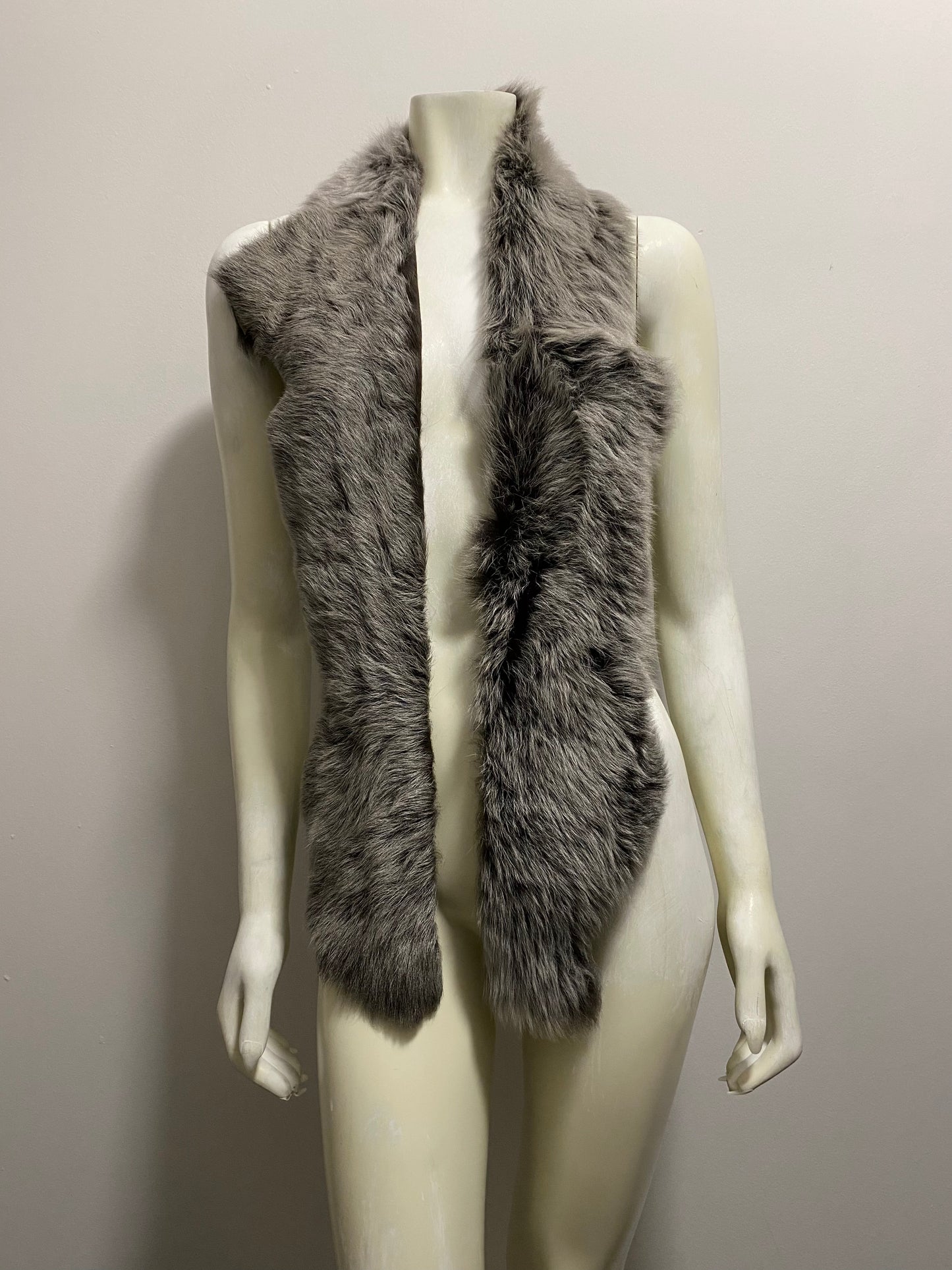 GREY SHEARLING SCARF