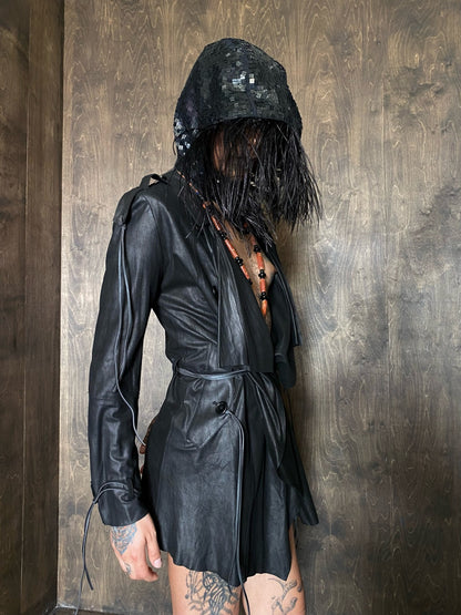 SILK SEQUIN OSTRITCH FEATHER HOOD